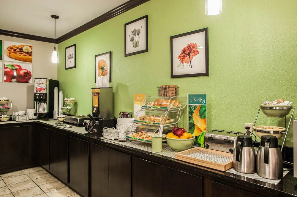 Quality Inn Forsyth Decatur