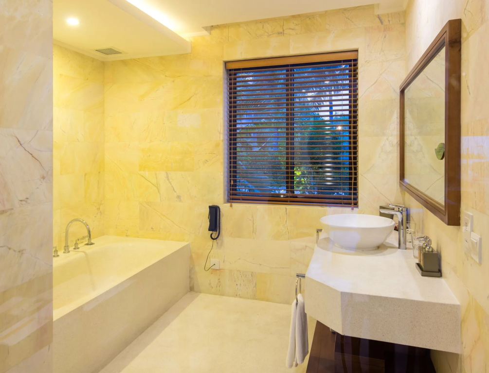 Cam Ranh Riviera Beach Resort & Spa