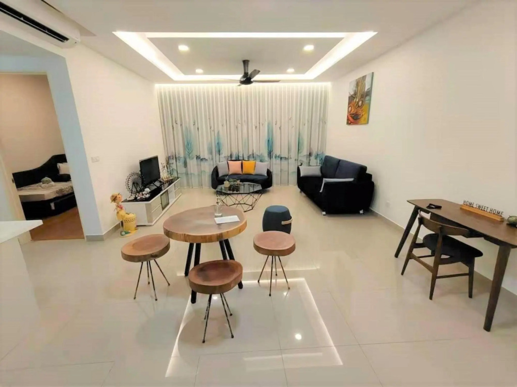 Comfy Family Suite 3 Bedrooms @ Menjalara