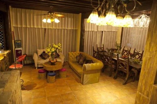 Cloudscape Boutique Inn