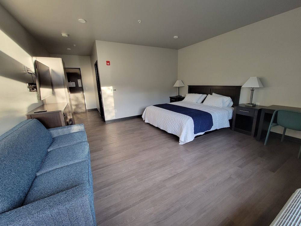 Watershed Hotel