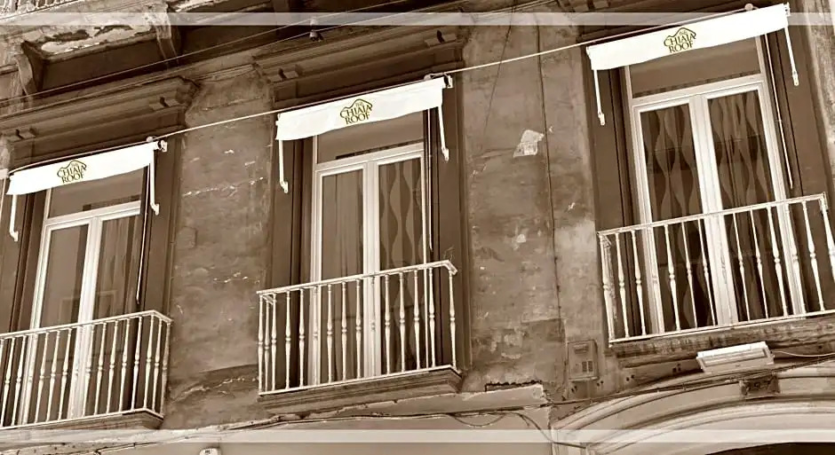 Chiaia Roof