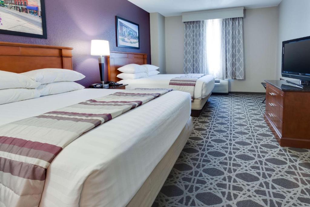 Drury Inn & Suites Middletown Franklin