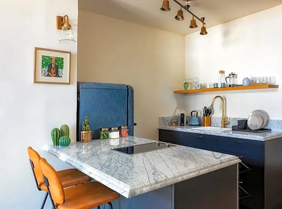 Kublers House - By Beach Apartments TLV