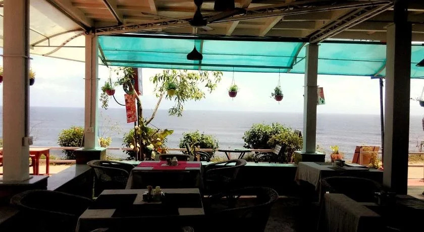 Hillview Beach Resort