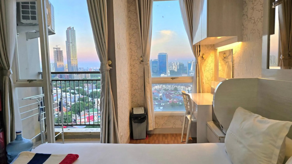 Studio17b Elpis Kemayoran Sunrise View Free Netflix, Disney Hotstar & PrimeVideo