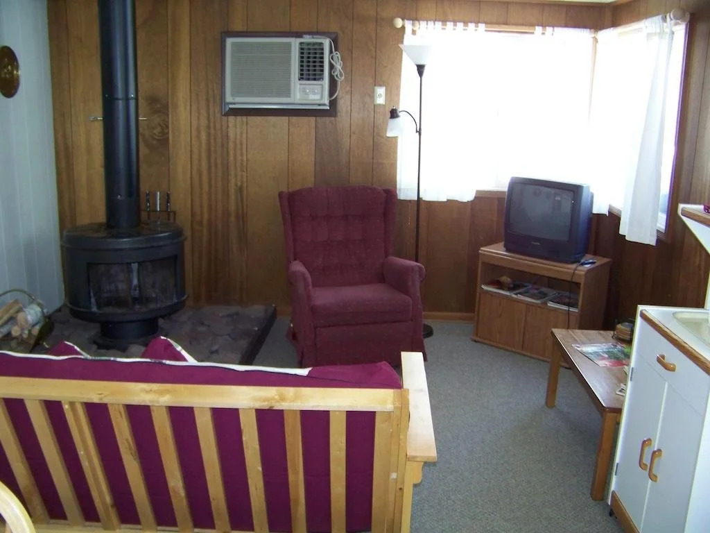 Peterson's Cottages