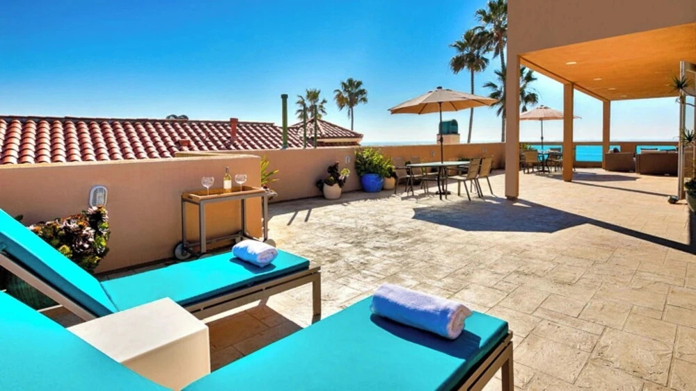 Featured on MTV Oceanfront View Estate + Pool, Pickleball, Theater, Arcade, Gym, Gourmet Kitchen Celebrity Oceanfront Estate by Avantstay