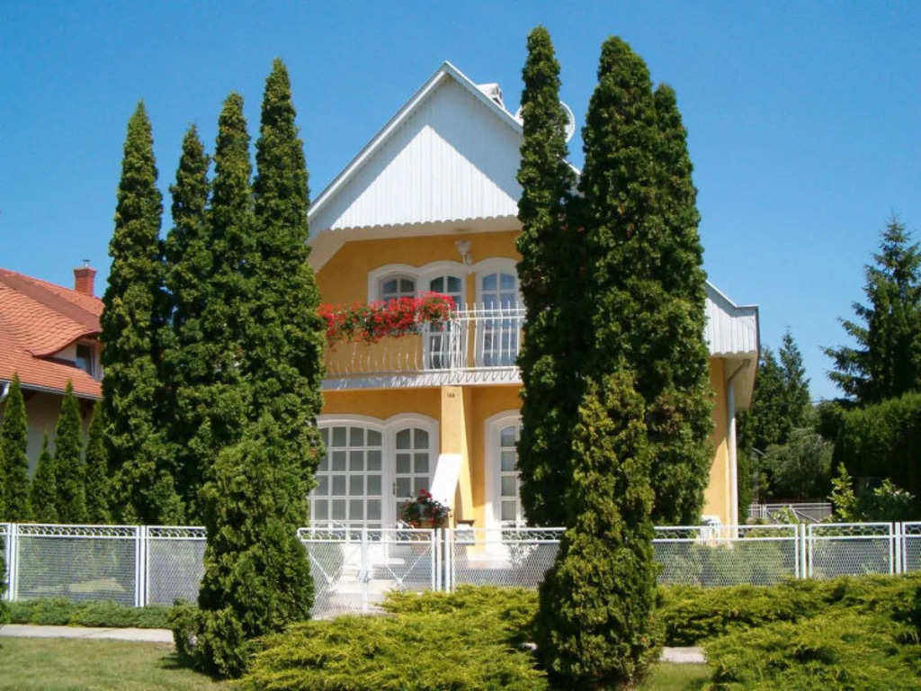 House Thuja Balatonmariafurdo