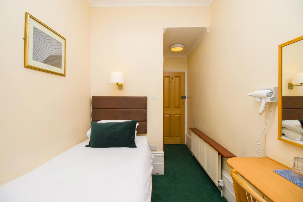 London Town Hotel