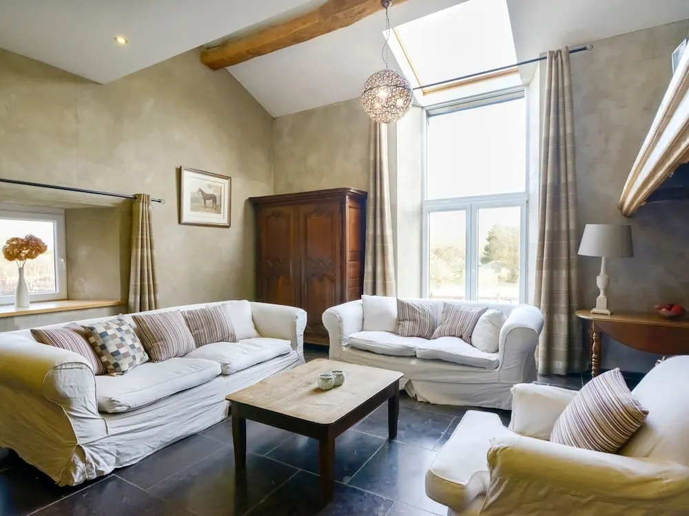 Magnificent Holiday Home In Manhay With Fenced Garden