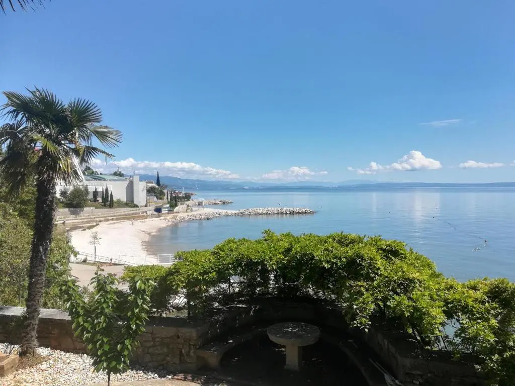 Studio apartman Arni