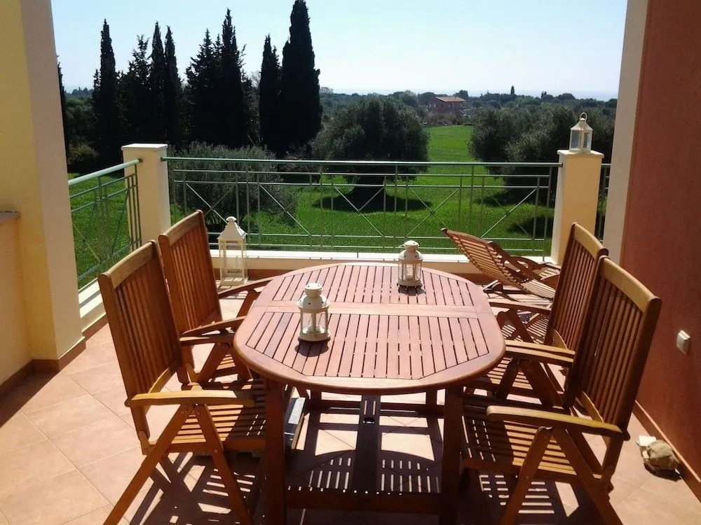 Villa Elaionas 1 Experiencing natures tranquility