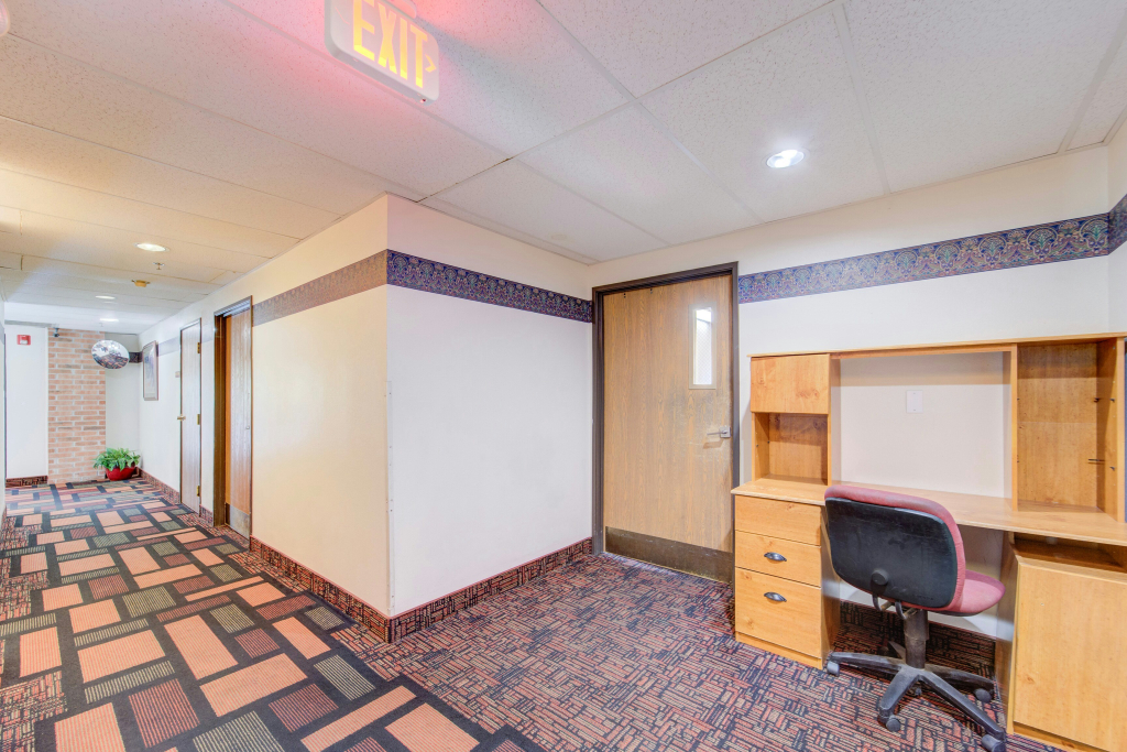 Capital O Amerihost Inn and Suites Fulton Hwy 54 MO