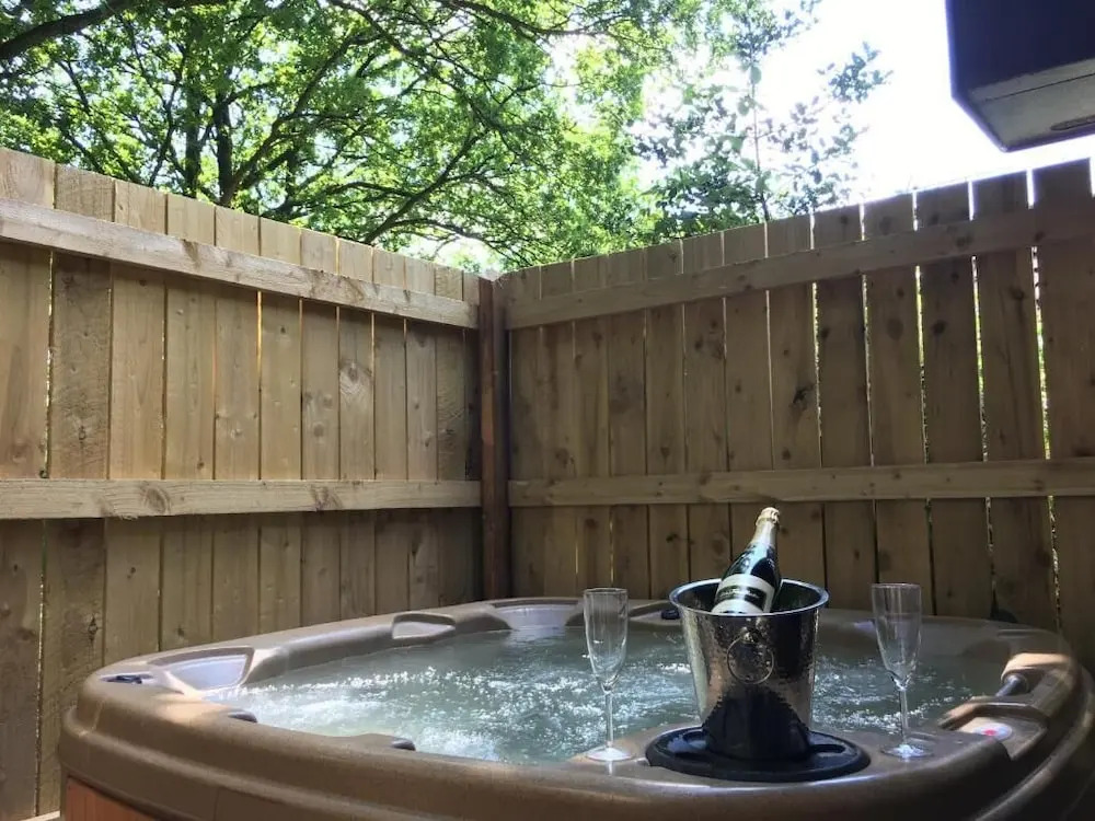 Bluebell 16 with Hot Tub