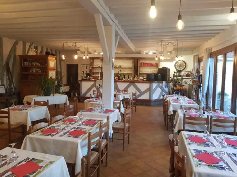 La Taverne