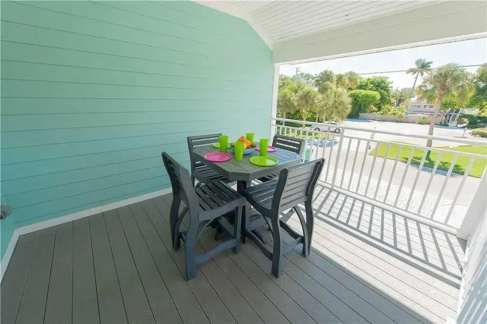 Beachy Villa Vista Apartment 5