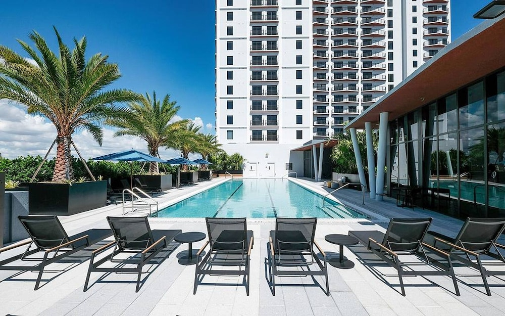 Landing Apartments Miami near Overtown