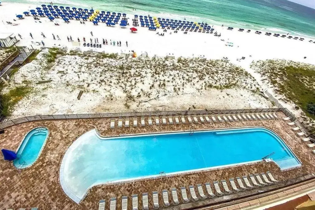 Pelican Beach 2 bedroom 4th floor Gulf Front Condo