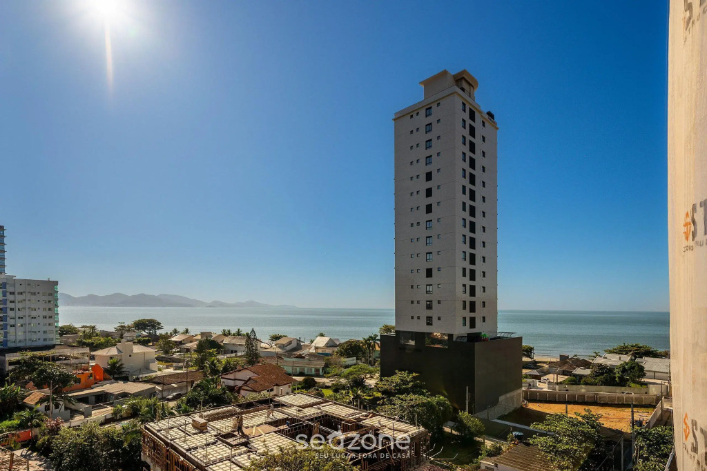 Apto moderno c/vista mar em Porto Belo SC MRE801