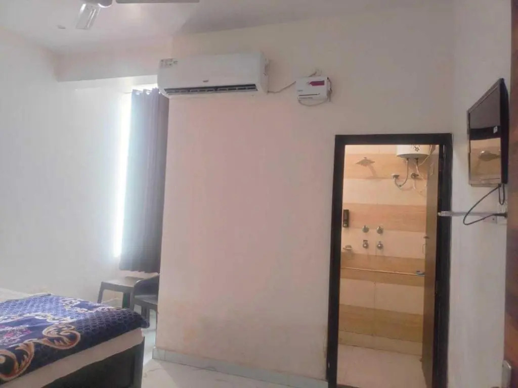 OYO Hotel Mannat Valley