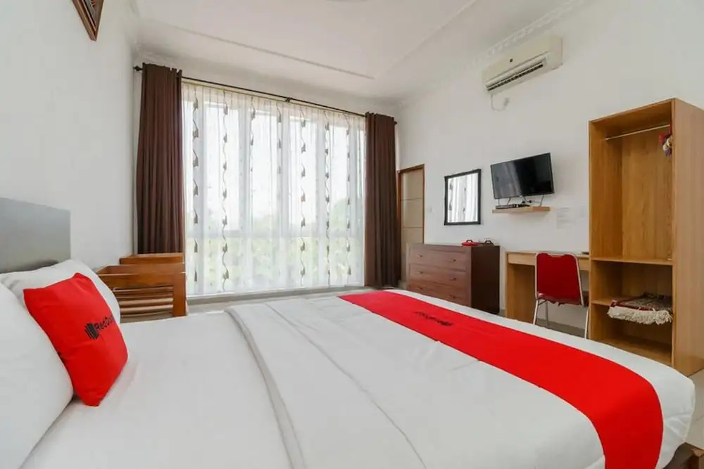 RedDoorz Syariah near Lahat Station