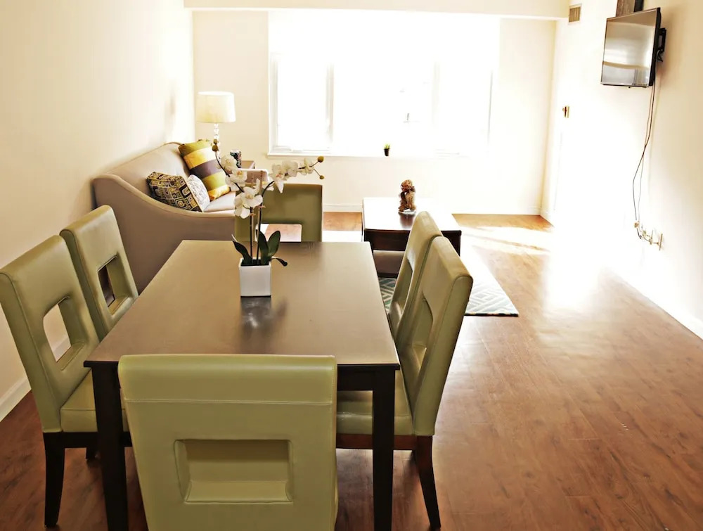 BellaView Suites at CityPlace