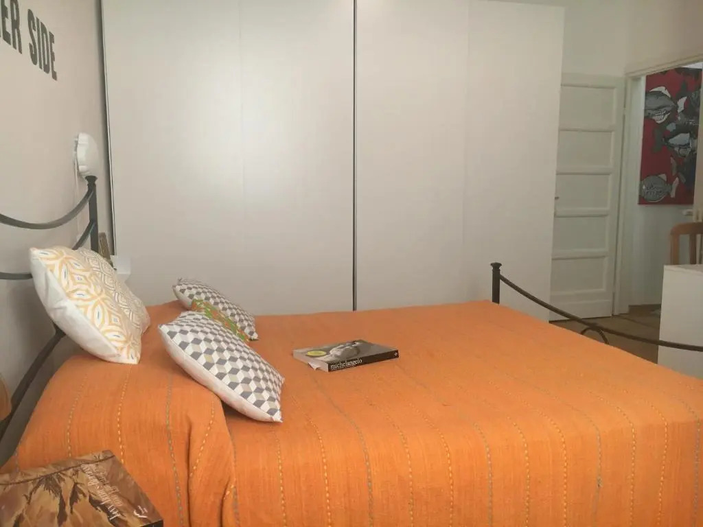 Florence Fashion Room