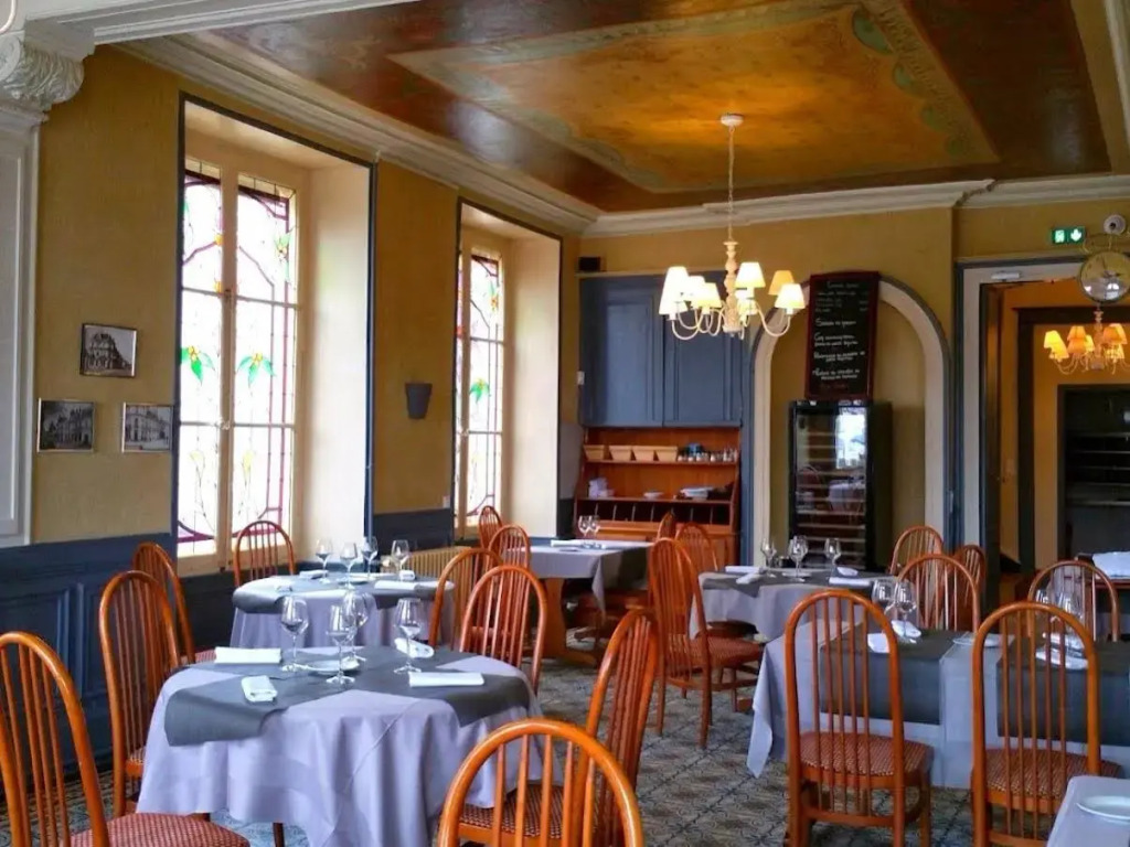 Logis Le Grand Hotel