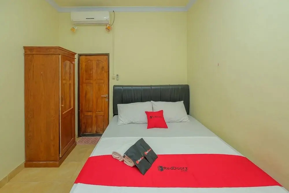 RedDoorz Syariah Near Taman Murjani 2