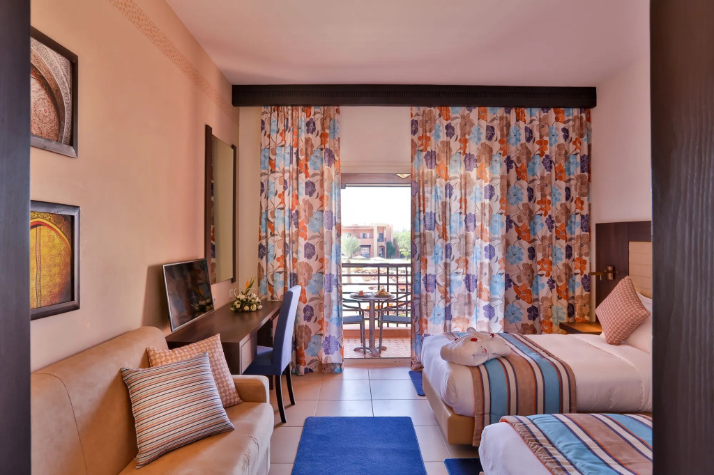 Zephyr Hotel Club Resort and Spa