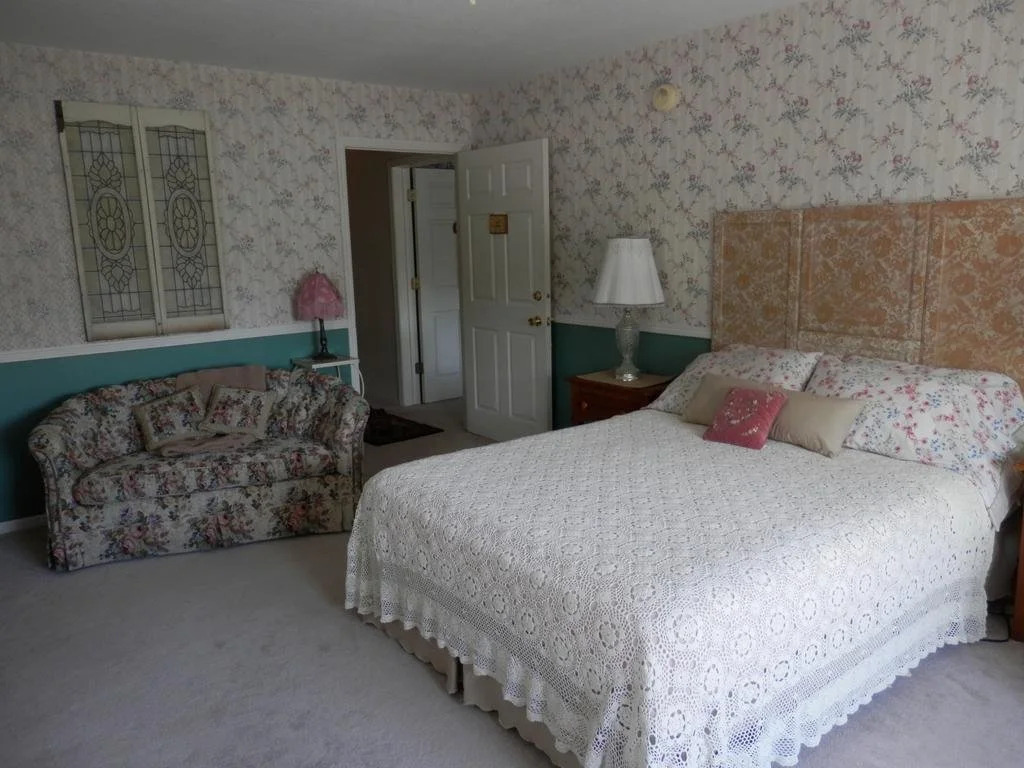 Sweetgrass Inn Bed & Breakfast