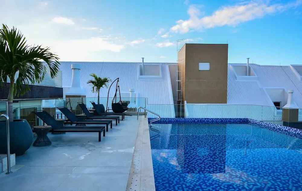 Gaivotas Golden Luxo a 200m praia-NIN012