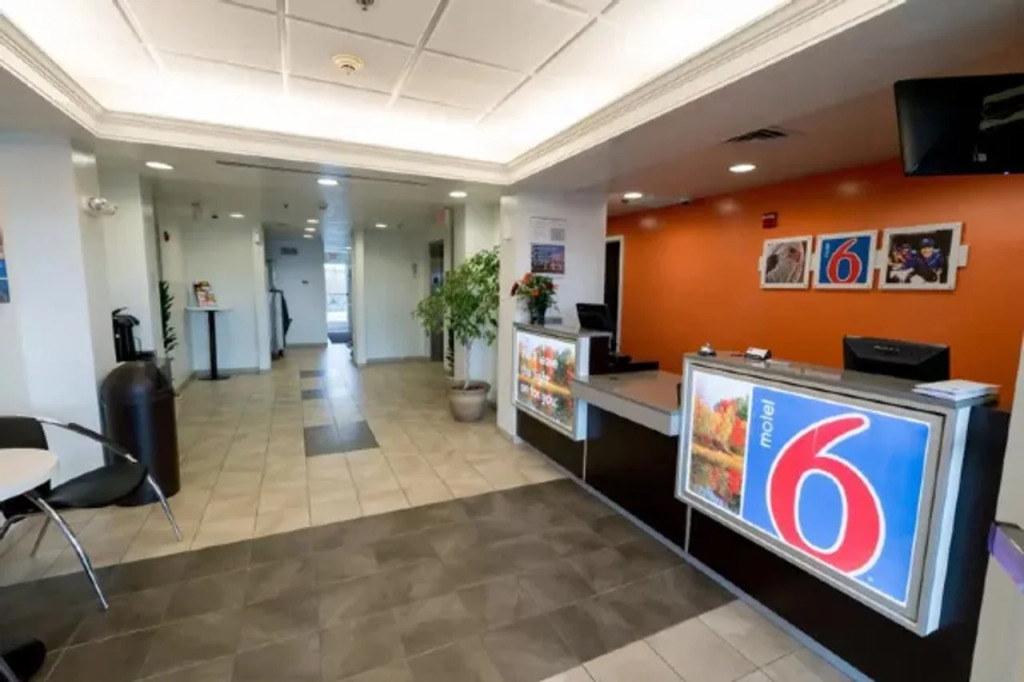 Motel 6 Shartlesville, PA
