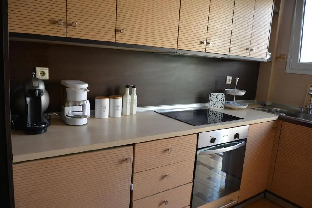 Modern apartment, 5΄ walk from central metro station