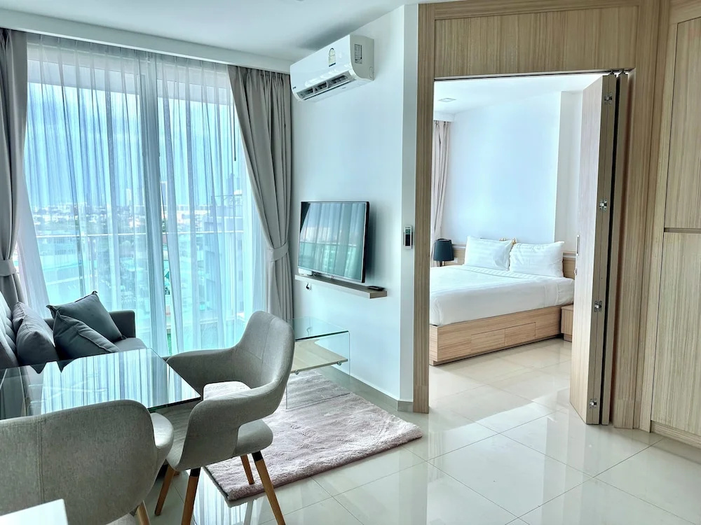 City Garden Tower by Pattaya Holiday