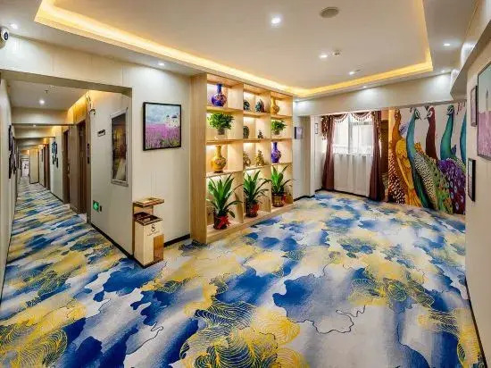 Le 8 Manli Hotel (Shenzhen North Railway Station Minzhi Branch)