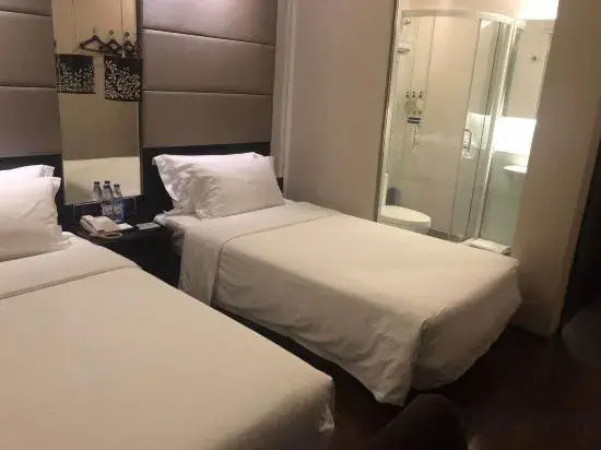 Orange Hotel