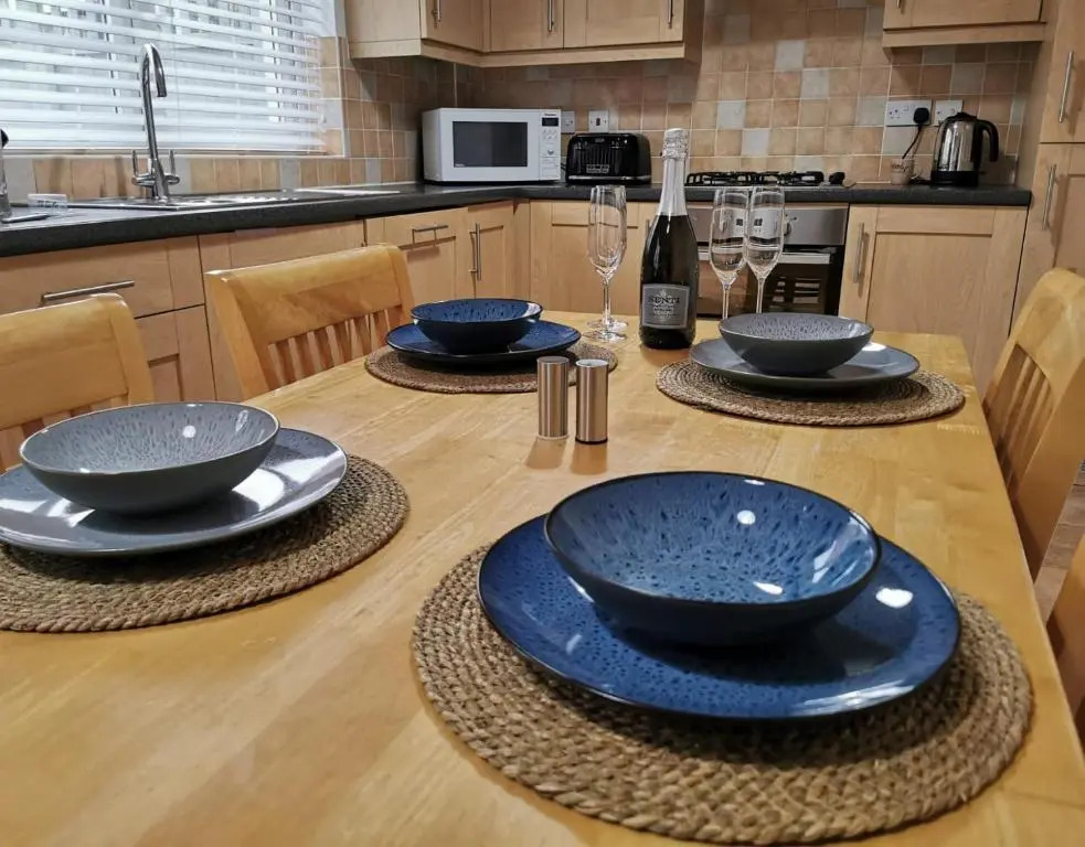 3 Bed Holiday Home in Llandeilo with log burner