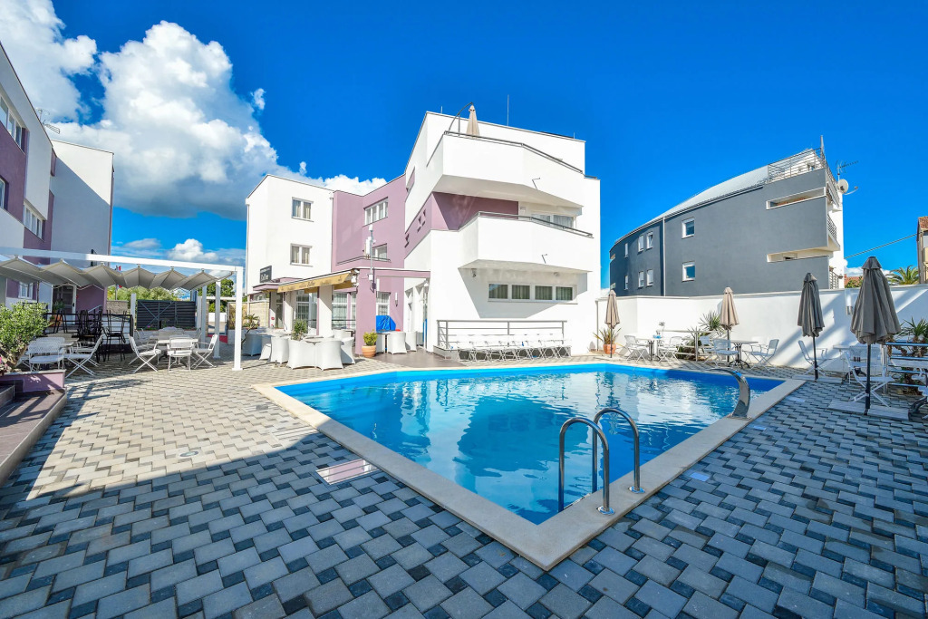 Hotel ZaDaR