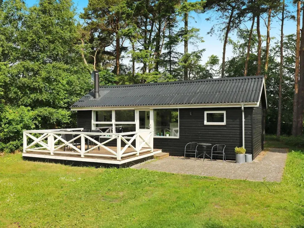 4 person holiday home in Hadsund