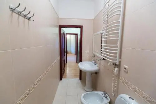 10 Rooms