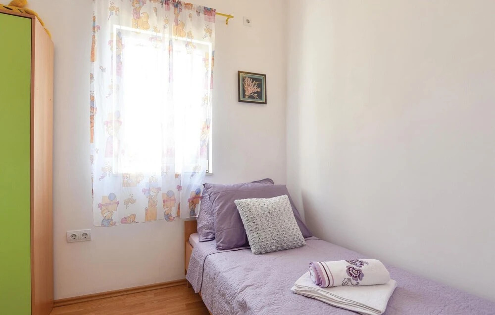 Stunning Home in Podstrana With Wifi and 3 Bedrooms