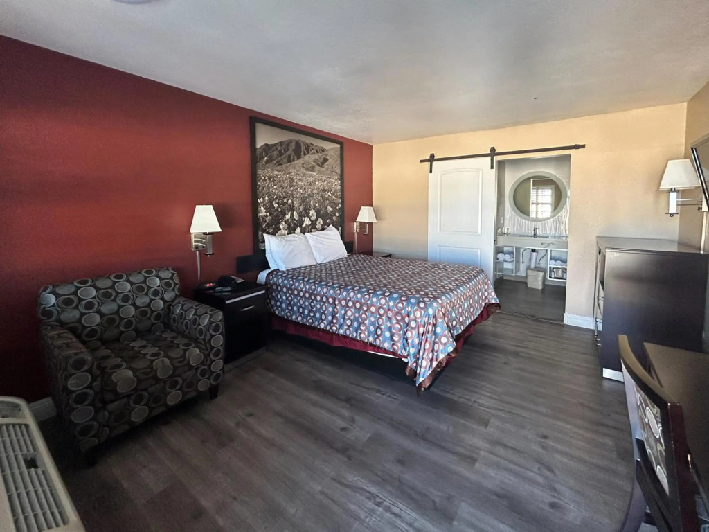 Motel 6 Pasadena, CA Old Town Pasadena Area