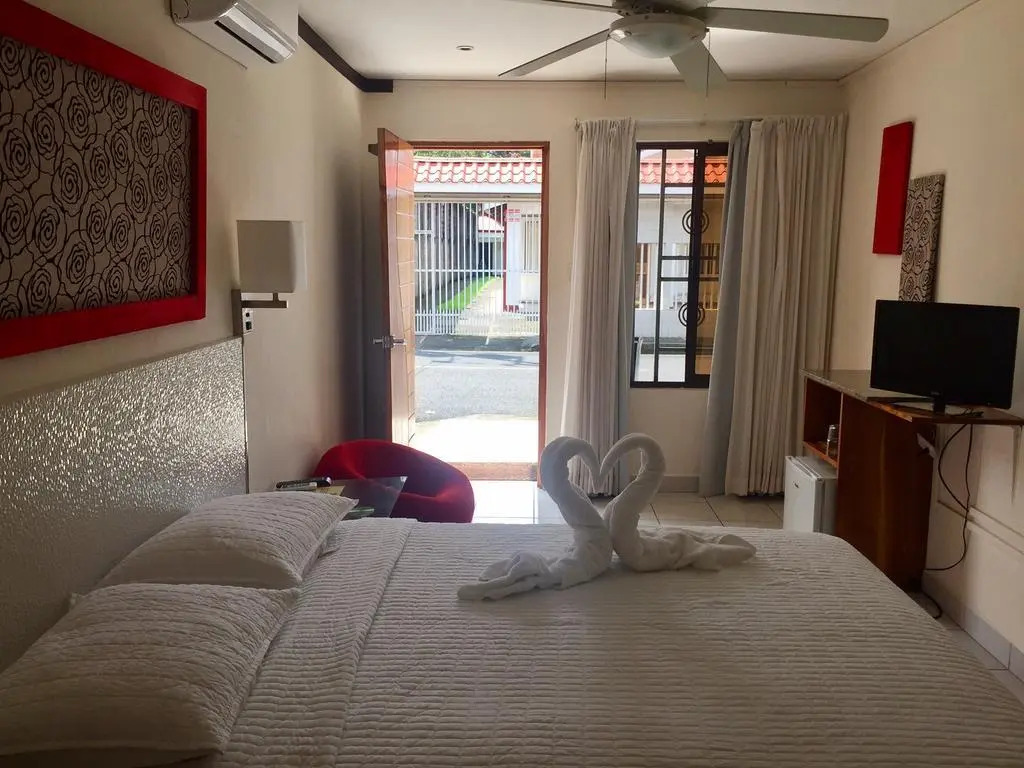 Tuanis Aparthotel