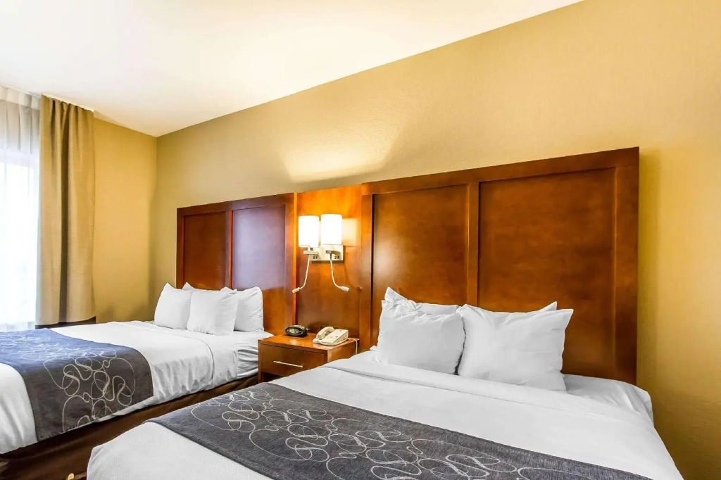 Comfort Suites Mattoon East