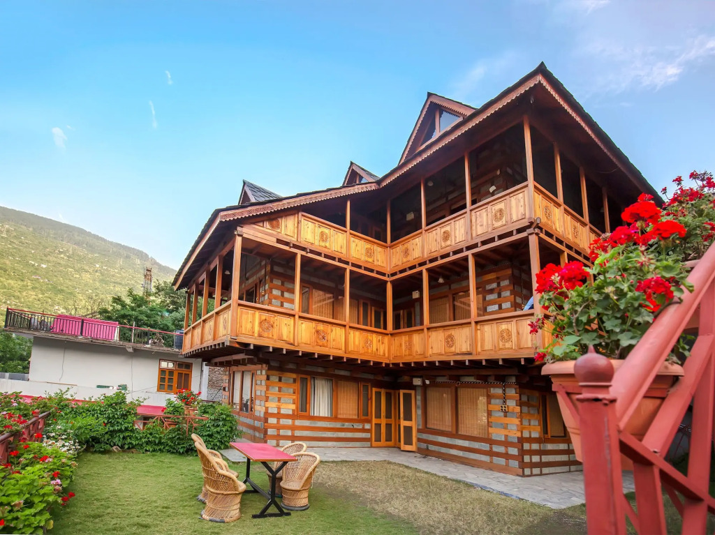OYO 12270 Hotel Shobla Royale