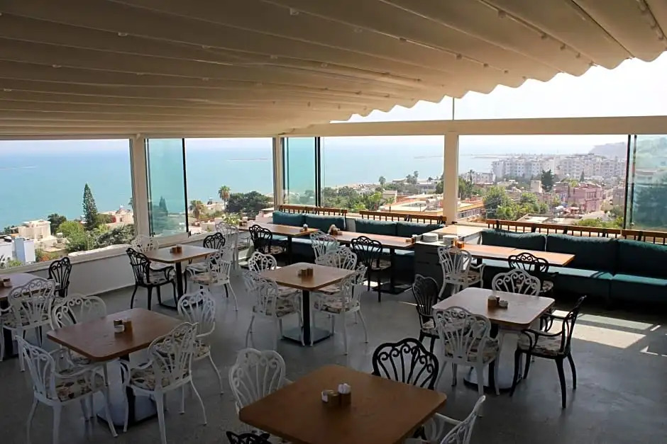 Port Marina Hotel