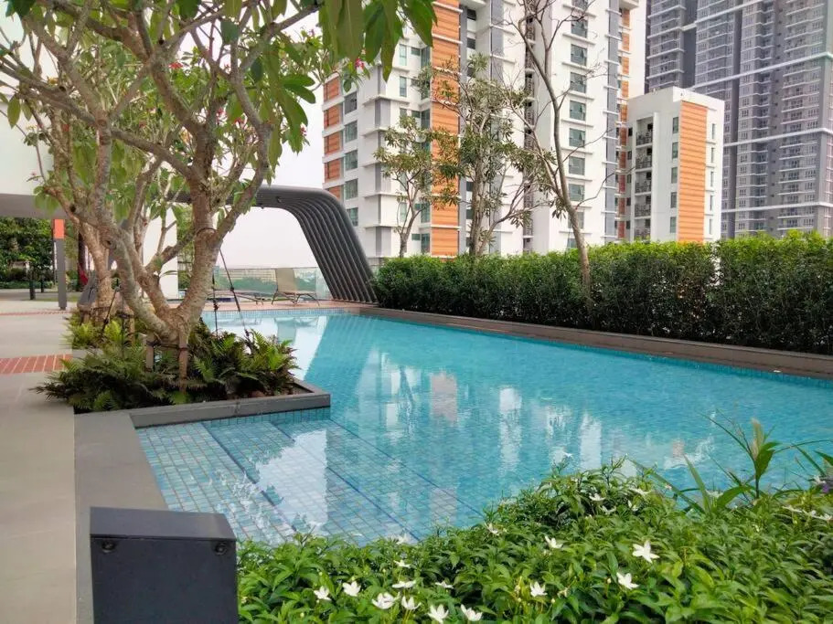 Signature 1 Bedroom EnSuite 3Pax, Sunway BRT Lagoon Pyramid