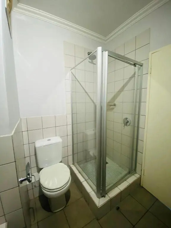 Immaculate & Central Apartment in Houghton